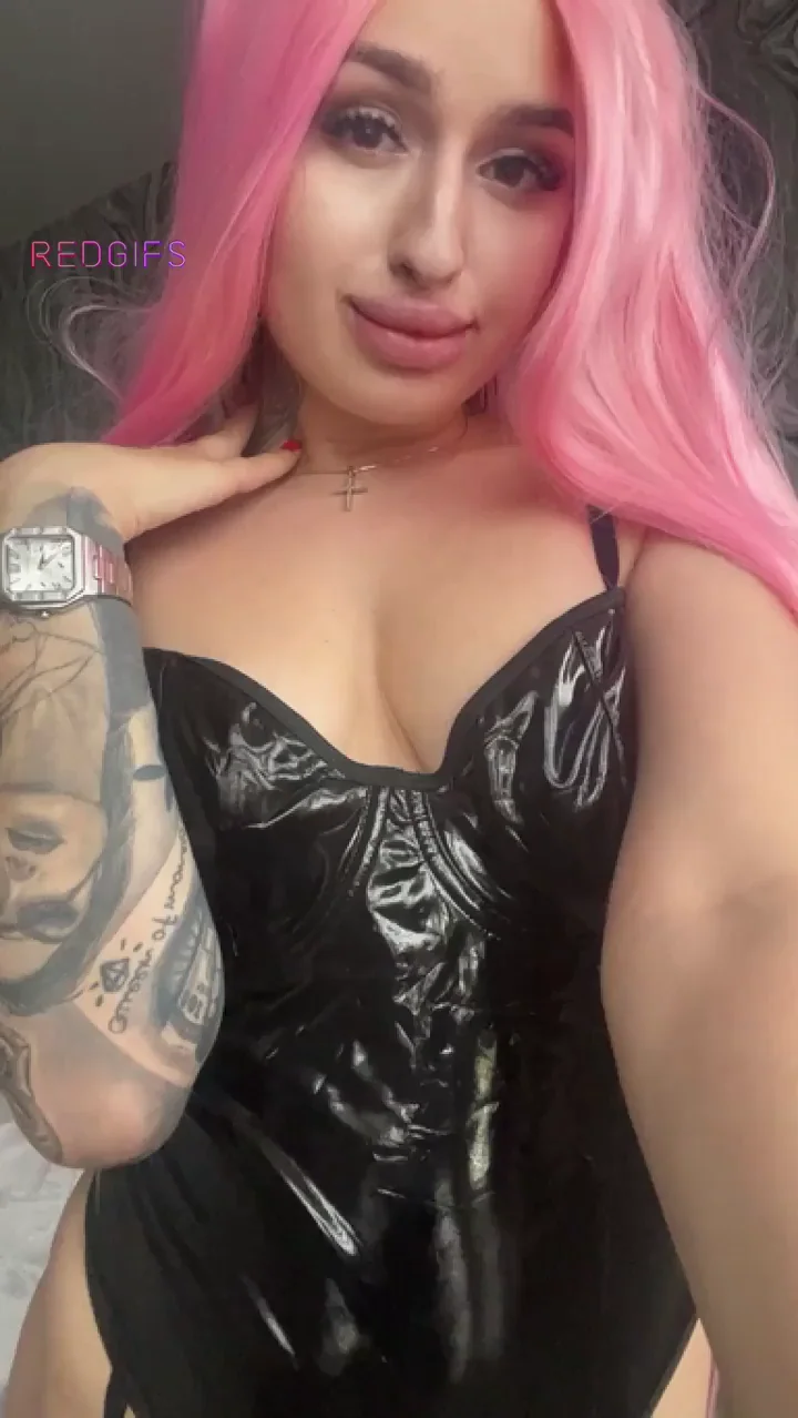 Wearing this latex bodysuit, I want you to do whatever you fantasize about with me.