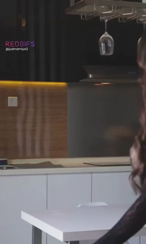 Namiya's Steamy Kitchen Tease 🔥🍸
