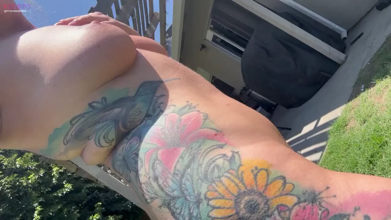 Naked outside means gotta show off the booty and pussy lips