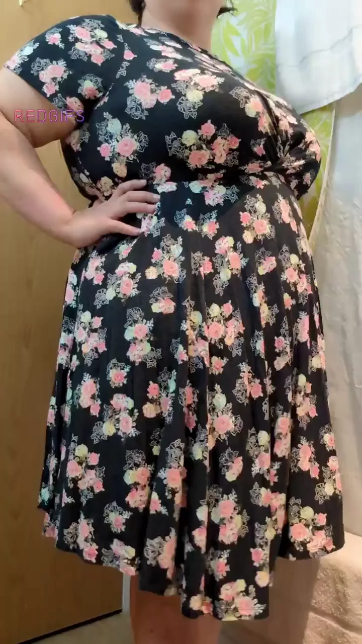A glimpse of what I'm hiding under my dress at work today!