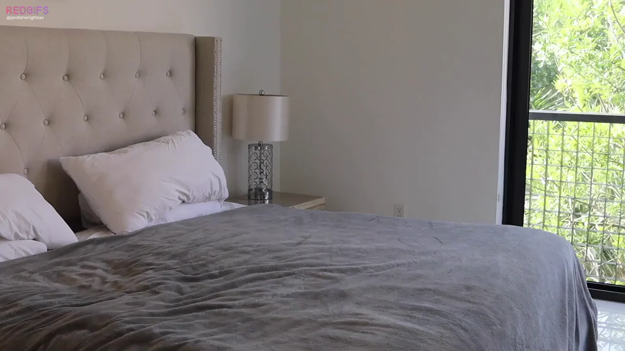 Blonde Bombshell Works BBC Magic on Luxe Bed
