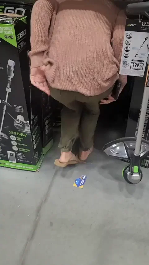 It was a very risky flash in the supermarket