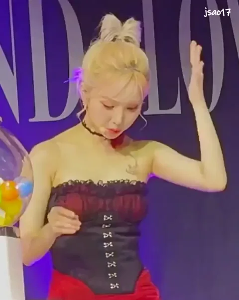 Eunha from VIVIZ Teasing in Sexy Red Corset Outfit