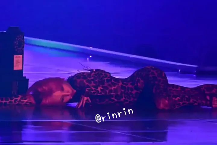 🔥 Soyeon (G)I-DLE Teases in Shiny Leopard Catsuit 💦 Kpop Fap Fuel