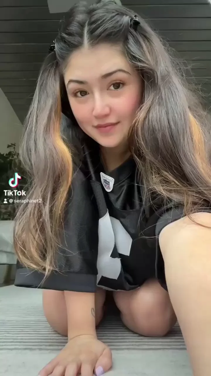 TikTok vs Reddit 🫣
