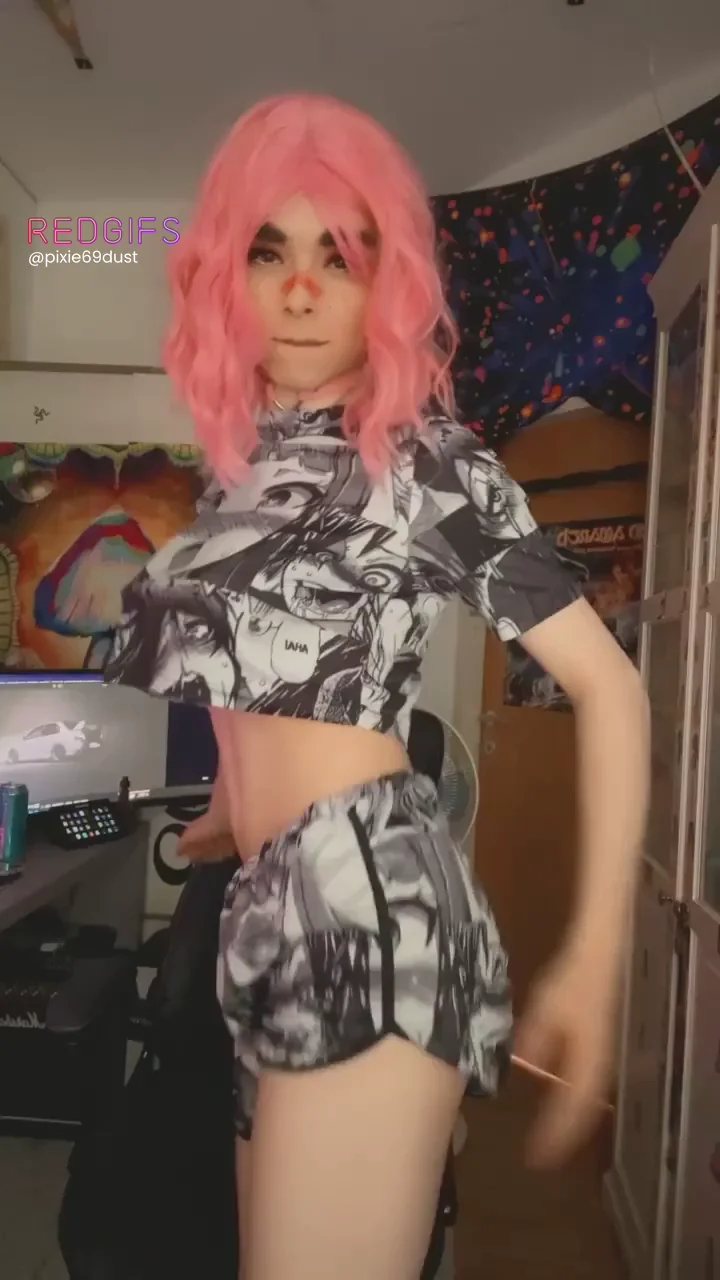 Would you let a pretty transgirl with long dick cum inside you