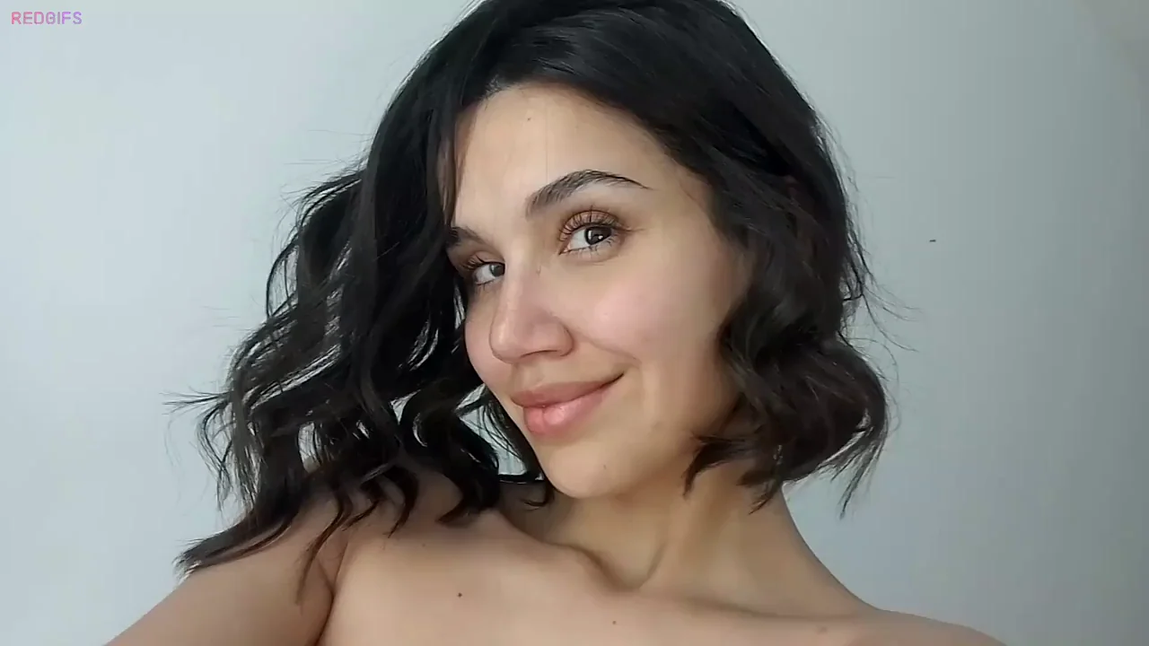 Petite Latina Tease 💋🔥 Naughty Tits Out