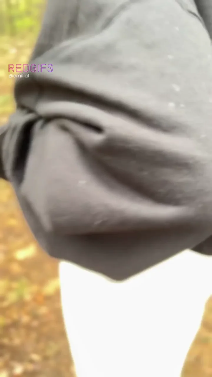 Hoodie Hooters Tease: Boobs That'll Make You Explode
