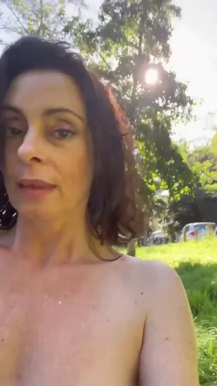 F48 and your nextdoor neighbor... Would you come over or not?