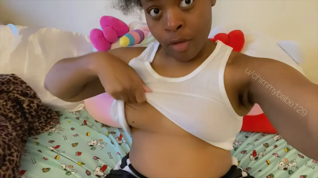 Squeezin' My Juicy Ebony Titties 😍💦