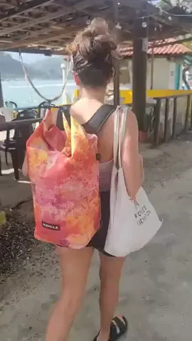 A quick and bold tits flash in a public spot