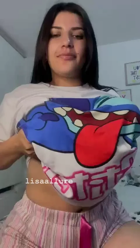 🔥 Droppin' These Massive Tits Like a Boss! [OC] 💦