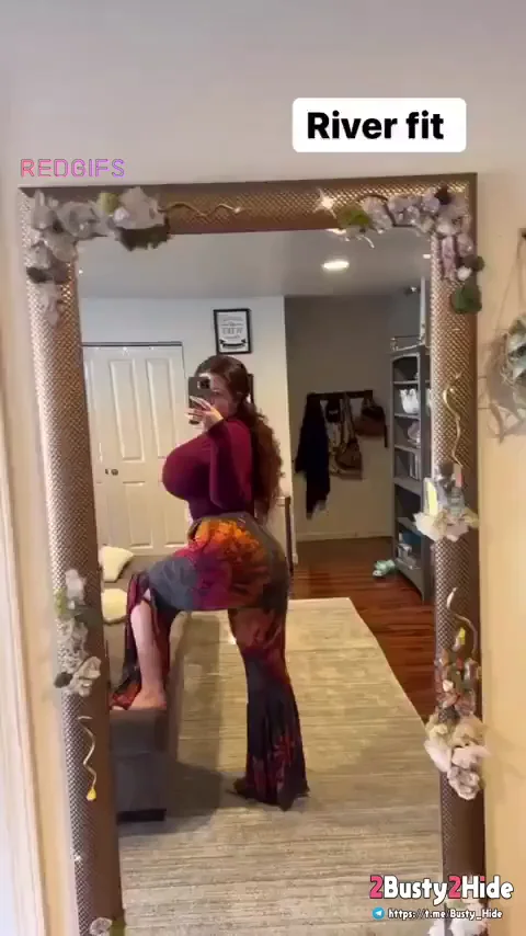 Busty Babe River Flexes Her Massive Tits & Juicy Ass 🍑💦