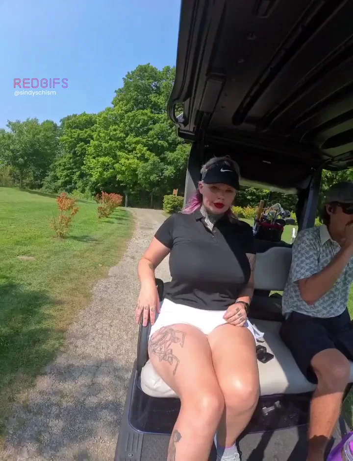 Big titty golf girlfriend flashing them at the couse. I almost got caught. 30N/O cup.