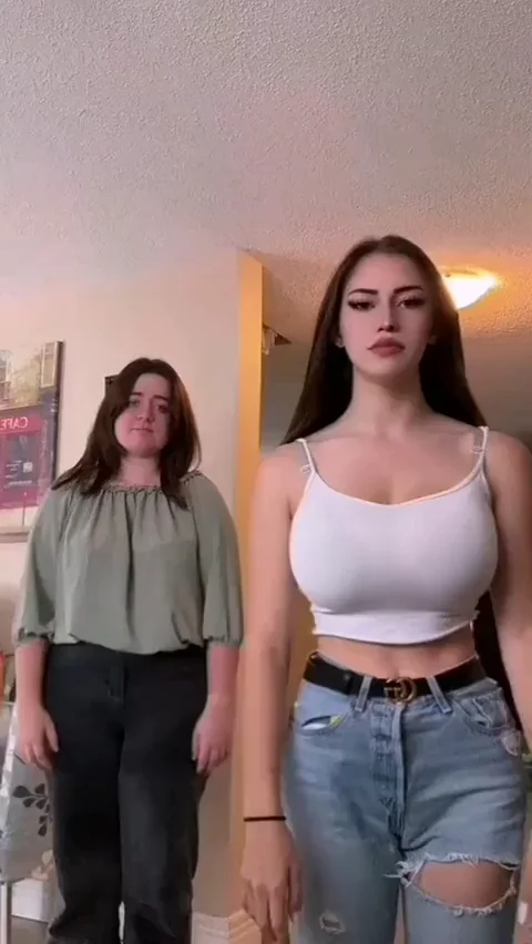 Big Tits Babe Steals All the Attention from Flat Sis 😈🍒