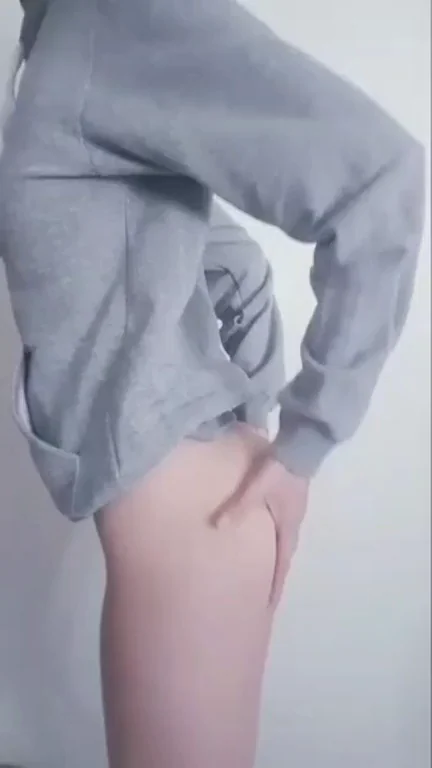 I WANT A SEX SLAVE! ?? Someone I can use and abuse ?? 19yo Domme