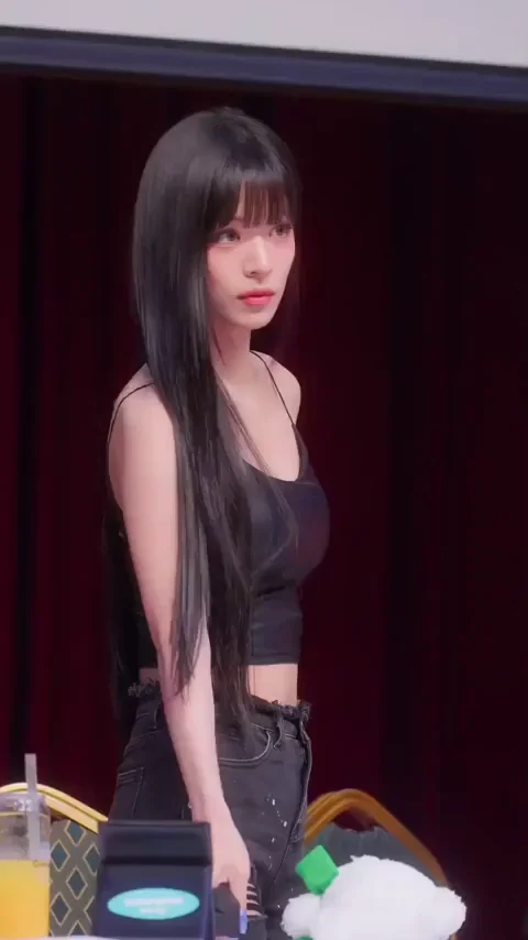 Fromis_9 - Chaeyoung