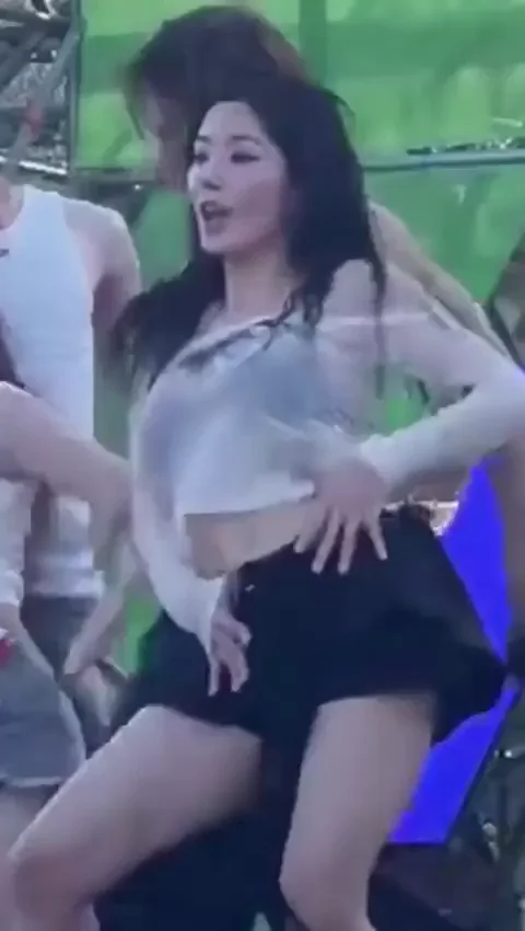 Kwon Eunbi's Slutty K-Pop Dance Tease with Skirt Flashing