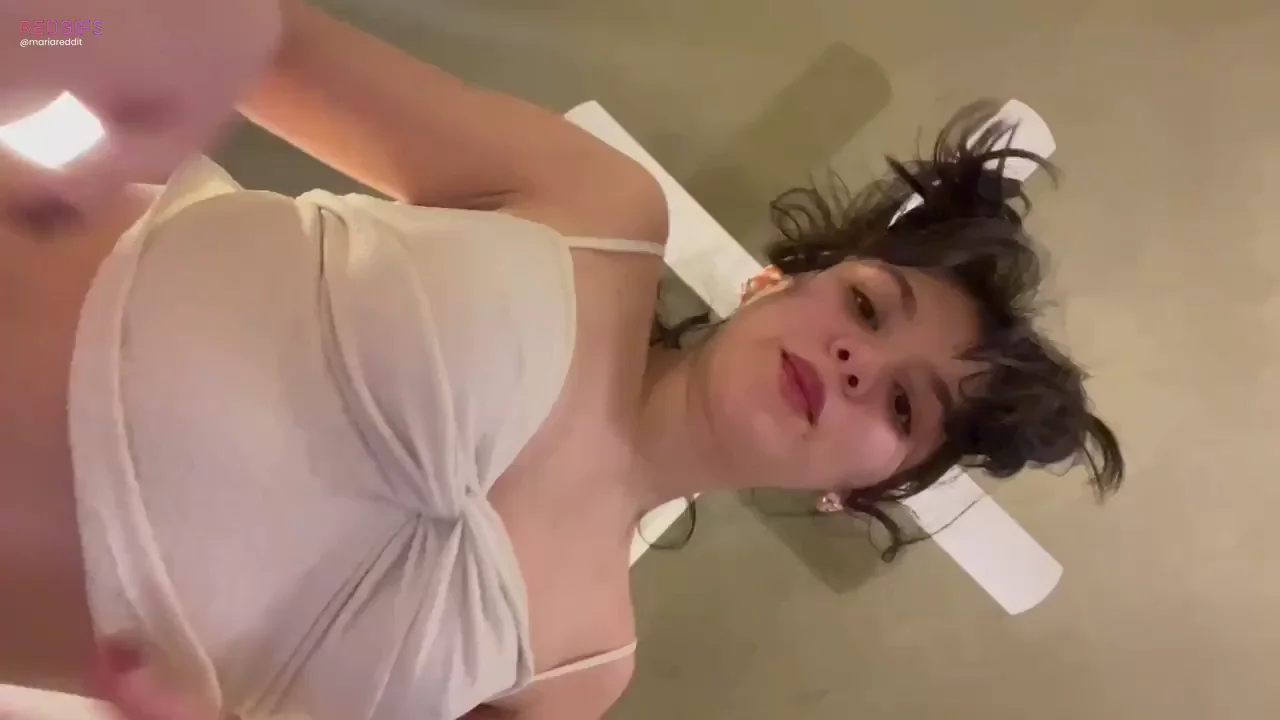 Fresh 18yo Slut Gets Drunk & Begs Older Dudes to Pound Her 😵🍆💦