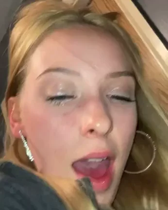 Watch me take this BBC in a Public bathroom link in my bio ?