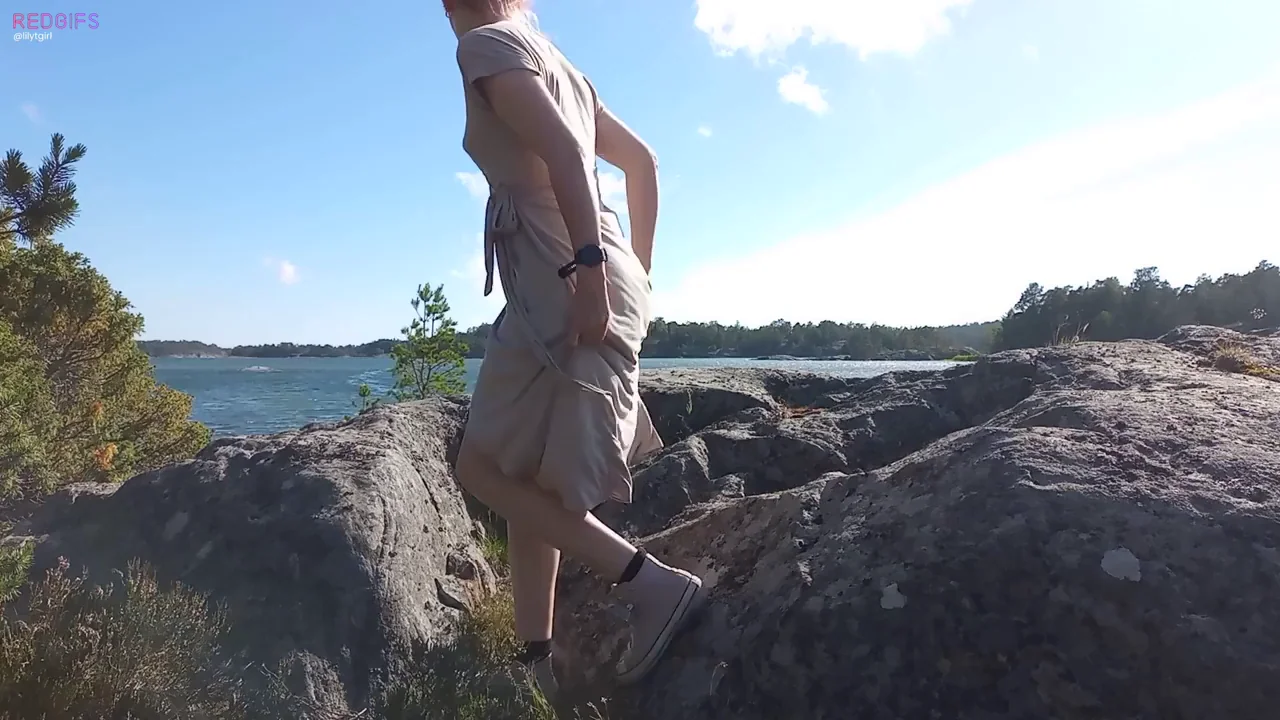 Beach Rocks Got Me So Horny Jerking My Trans Cock 😩💦🌊