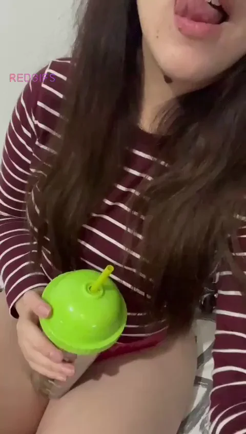 Latina Slut Teasing with Tongue & Thick Thighs 🍑👅