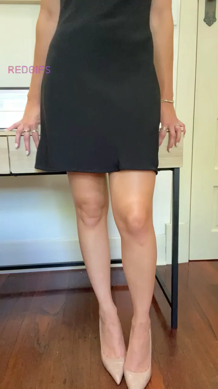 Tell Me If You Need Anything... Especially These Sexy Legs 😏👠