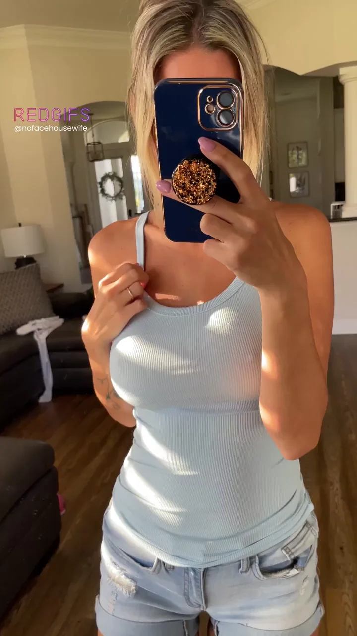 Good moms don’t wear bras. Great moms show their tits.
