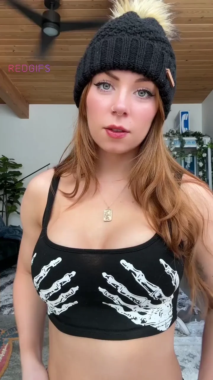 🔥 Redhead Slut Calls You the Force: Be Strong with My Tits! 💦