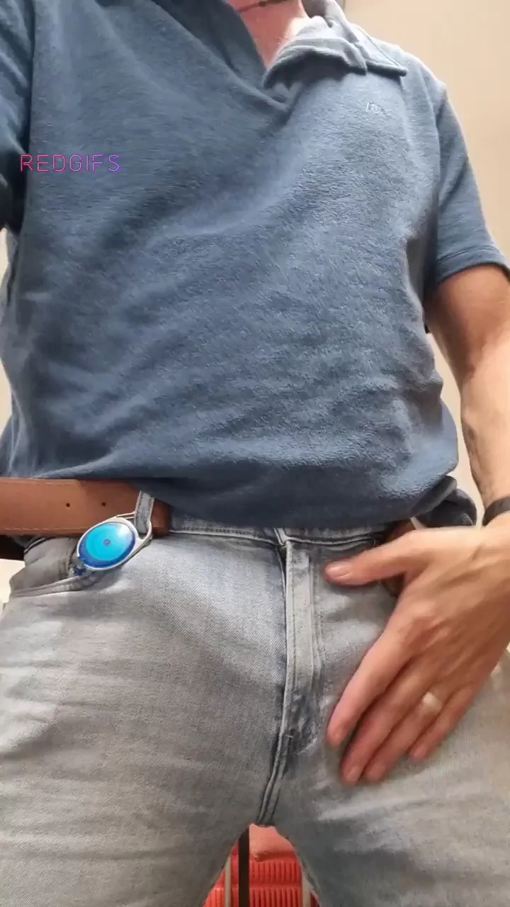 Naughty Daddy's Thick Cock Bulges at Work 😈🍆💦