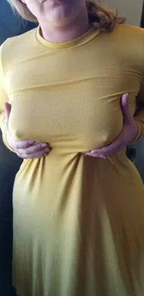 Window Glowin' Pokies Tease 💛🔥