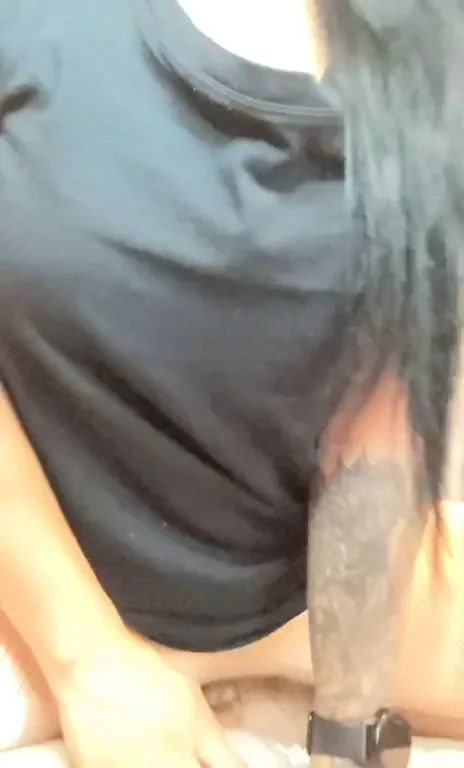 Squeezable Latina MILF Tits? 🍈🍈🔥