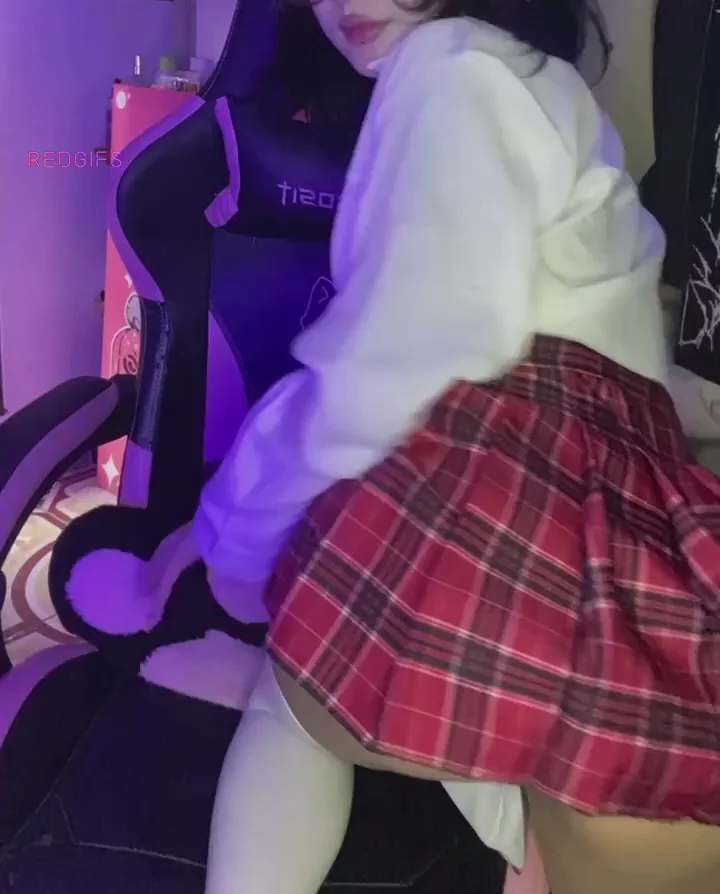 Do you like college sluts?