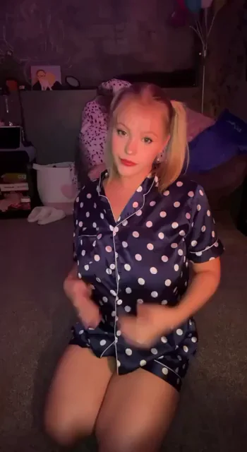 I hope you never get tired of watching me pull my tits out (drop)