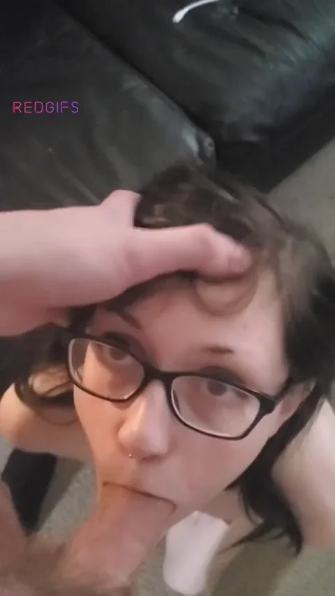 Nerdy Slut Gets a Nice Facial