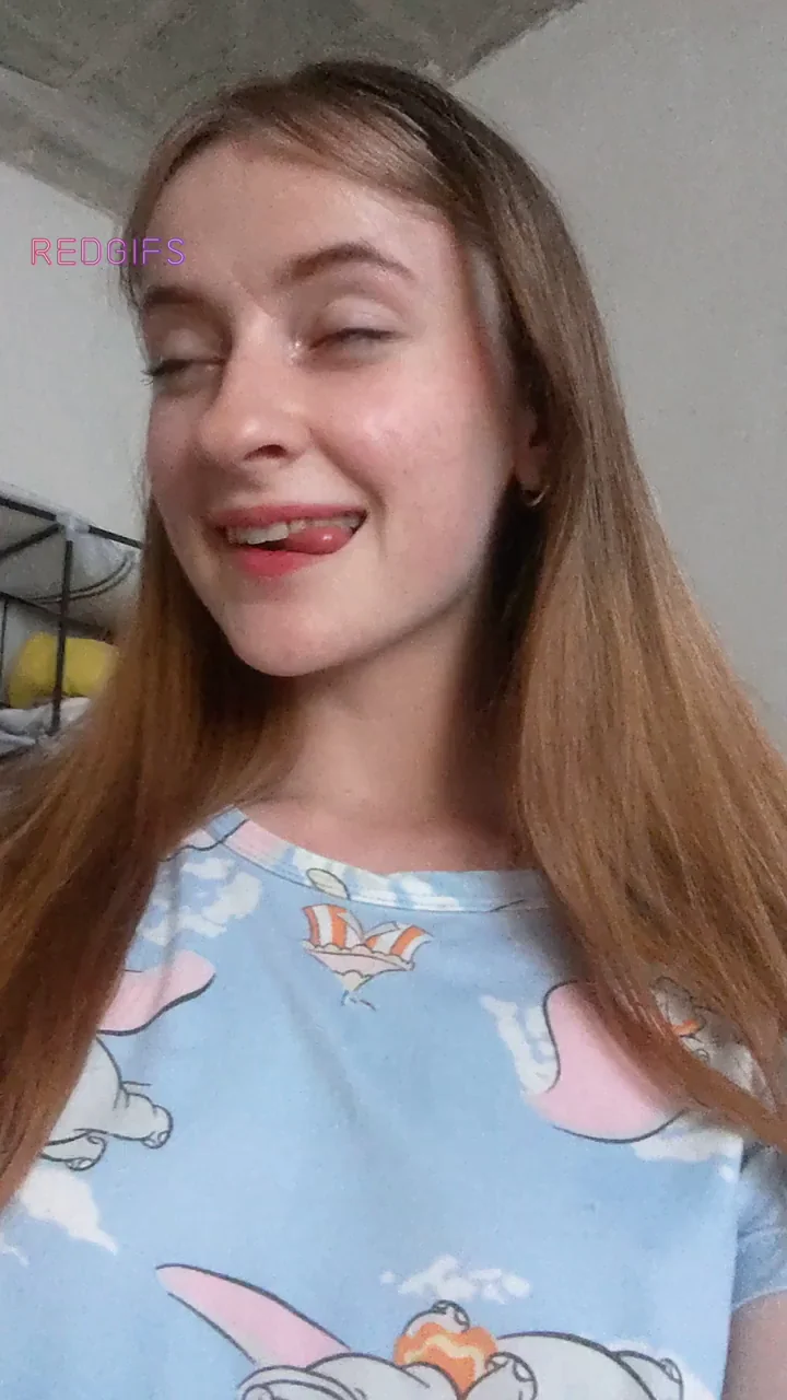 Naughty Fuckdoll Teases Her Juicy Succulent Tits 💦👅