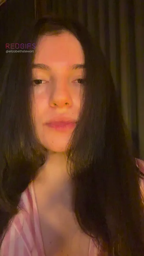 Would you spend the night with a girl like me ?