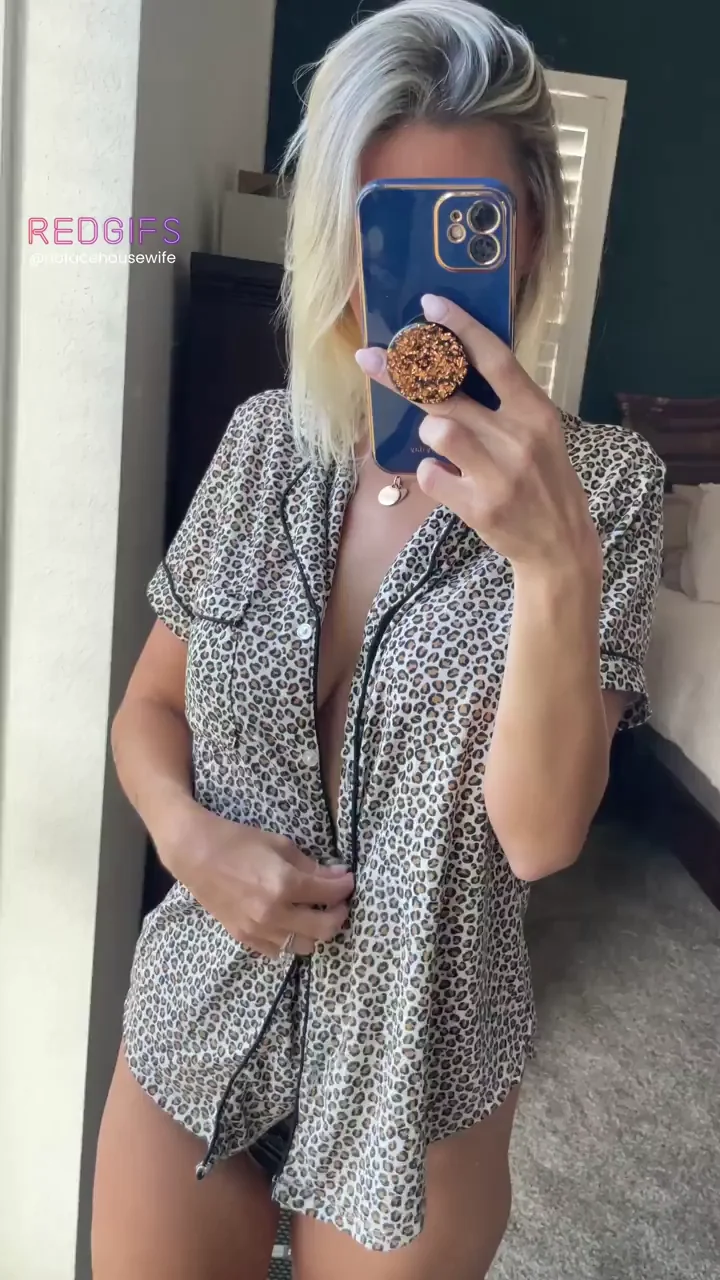 What it’s like every morning with a milf. 🥰😈