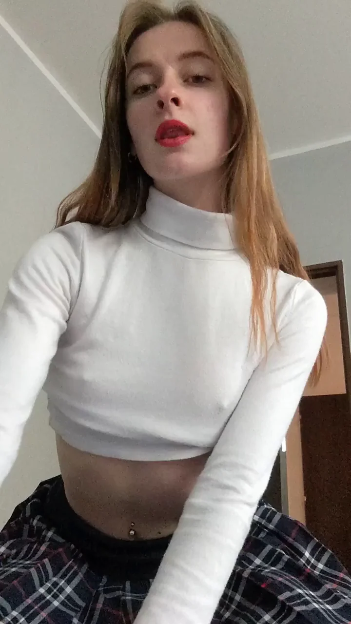 Schoolgirl drops cherries
