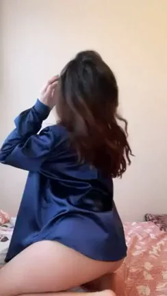 Pls help me upvote to build up my profile here ?