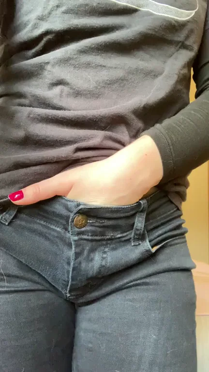 Eyes Up Here? Nah, Tiny Tits Tease in Tight Jeans 😏👀