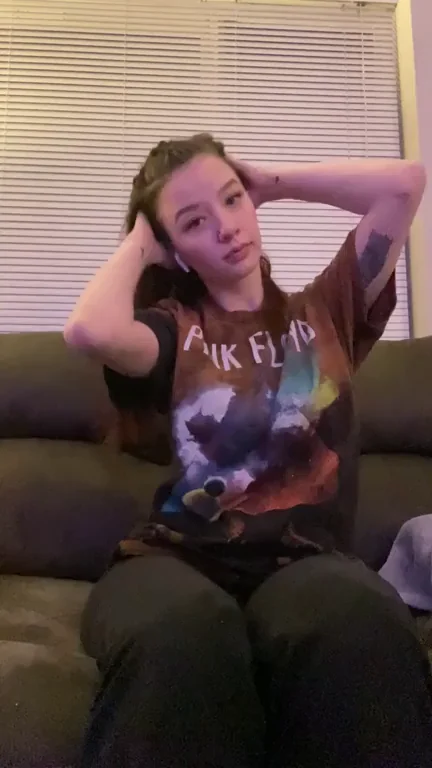 Nice big titty drop,mmm?