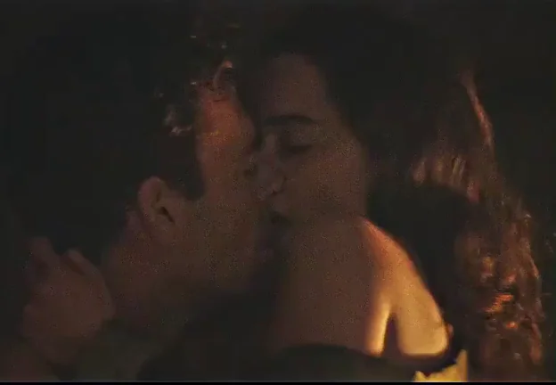Lucky fuck I’d cum so fast if Emilia Clarke was tongue kissing me while grinding on top of me