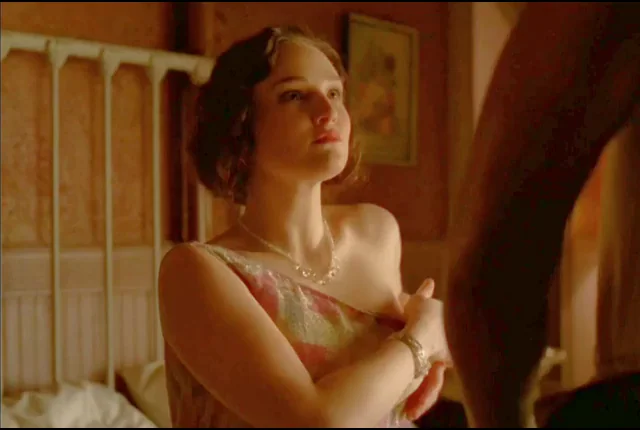 Jo Armeniox's Steamy Nude Tease in Boardwalk Empire 🔥🍒