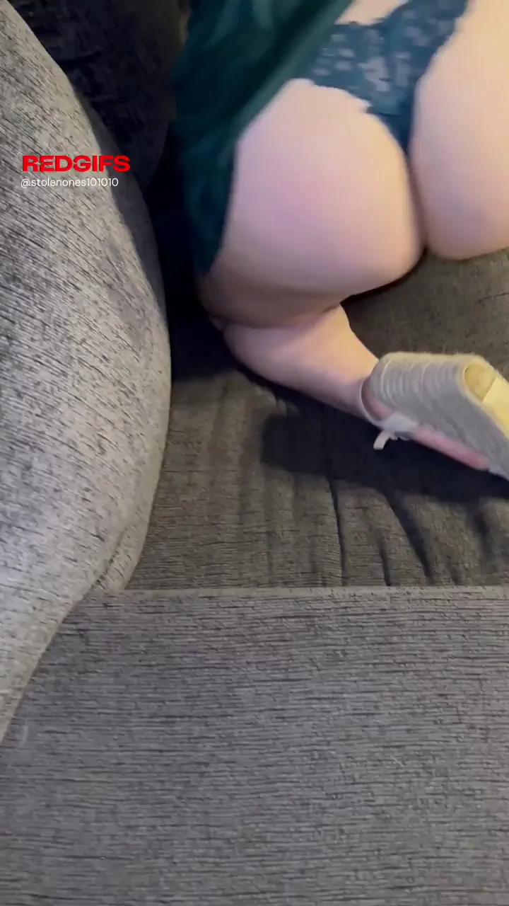Latina Booty Tease: So Long 🍑💦