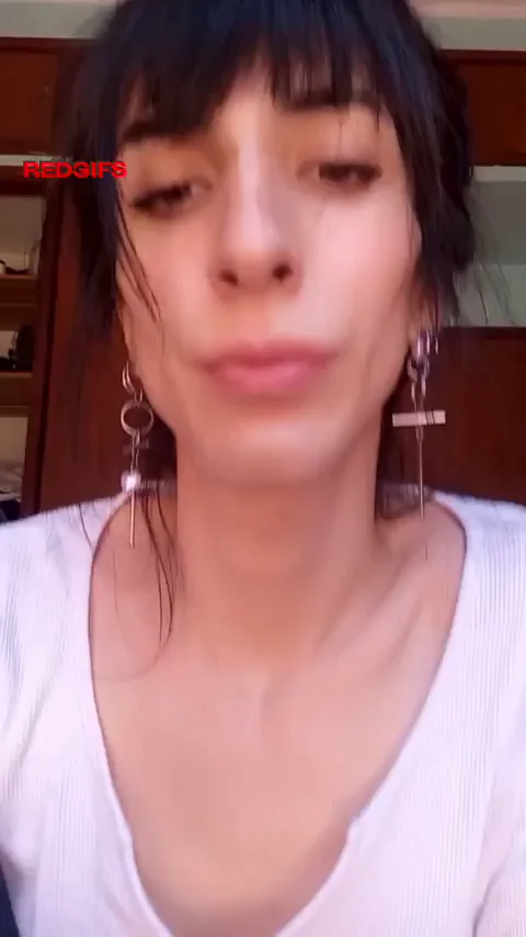 🍆 Can This Hung Futa Babe's Full Monster Cock Stretch You Out? 😈