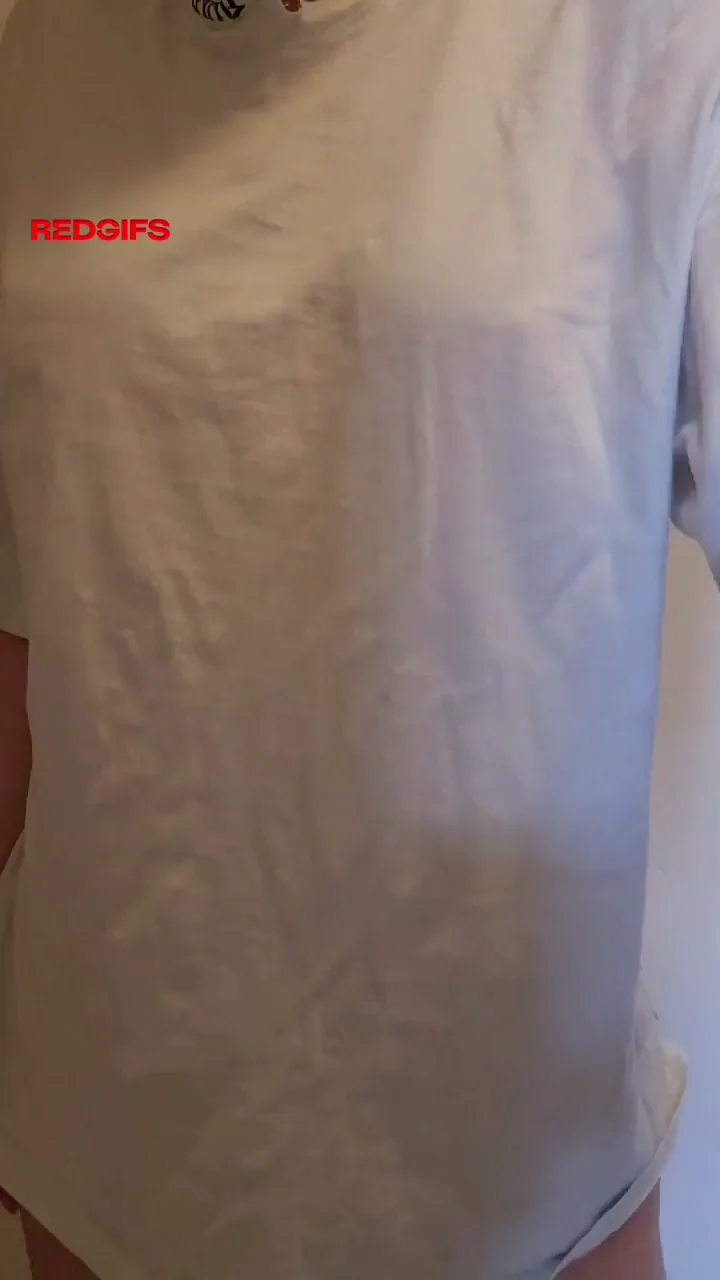 I love to rip off my shirts