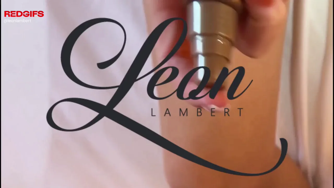 Leanne Discovers Dude's Minty Fake Dick Spray: Teasing Handjob Precum Drizzle