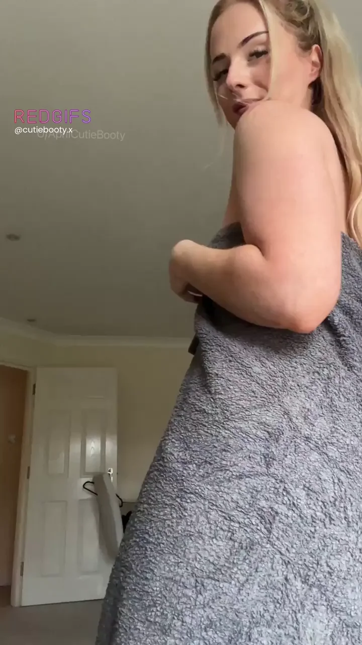 Always so happy to show off my booty, and my braces!