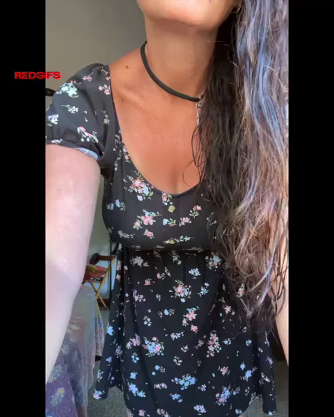 Huge boobs dropping out of my dress for you